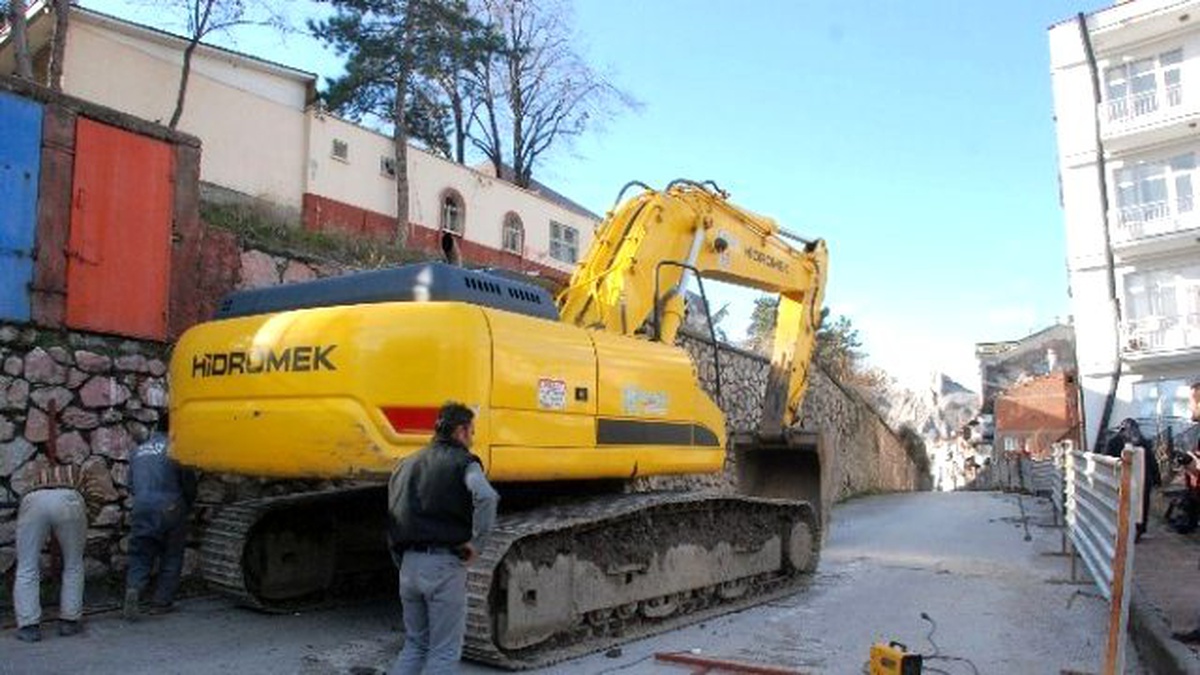 Tokat\'ta Yol Genişletme Çalışması