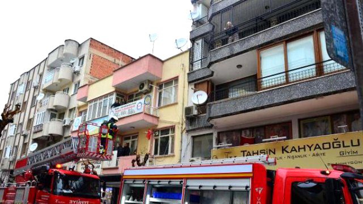 Yangın Var\' Diye Bağıran Alzheimer Hastası İtfaiyeyi Alarma Geçirdi