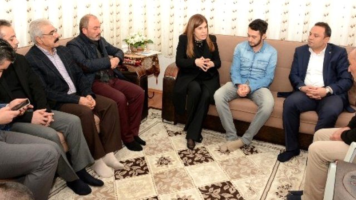 Ak Partili İnceöz\'den Yaralı Polise Ziyaret