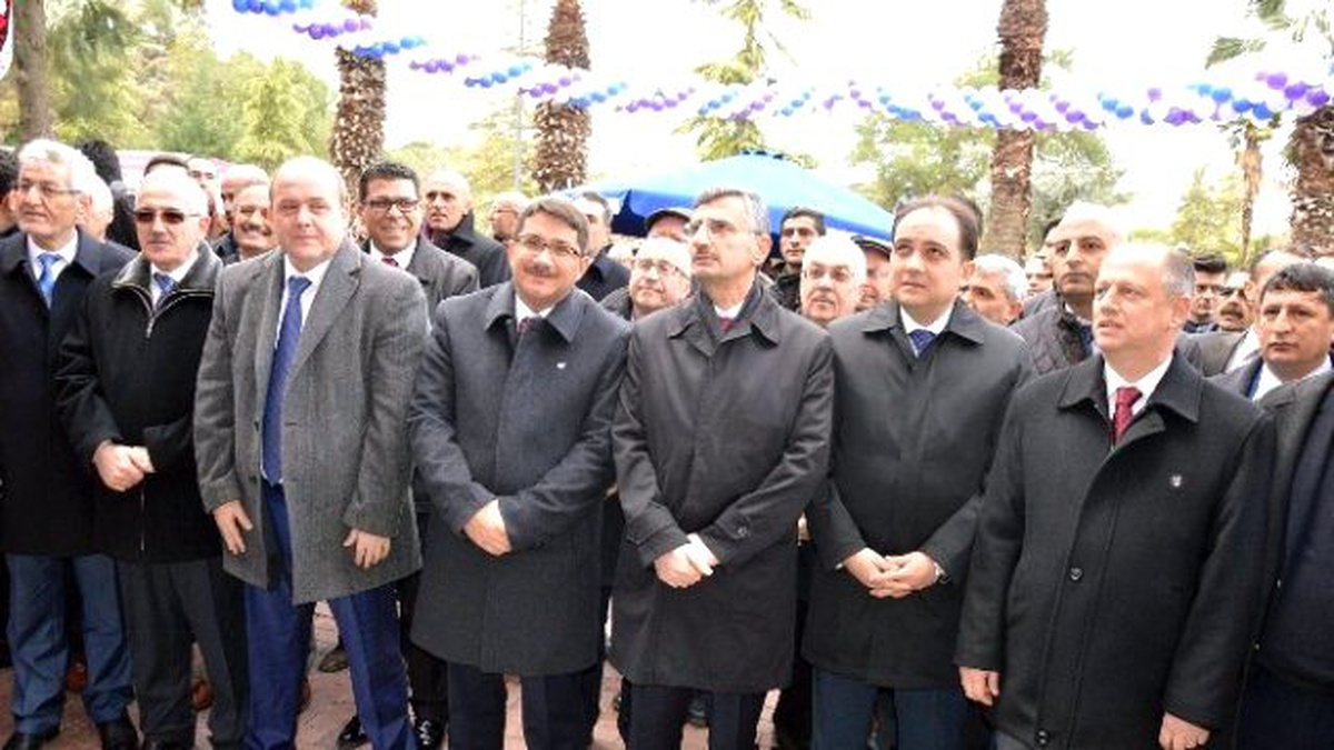 Ak Partili Özdağ Gıda Bankası Açılışına Katıldı