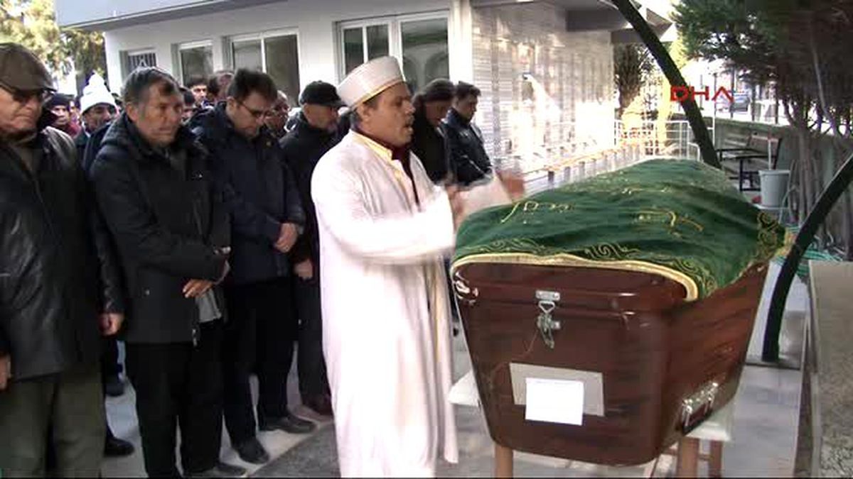 Annesi Uçmasından Korktu, Kazada Can Verdi