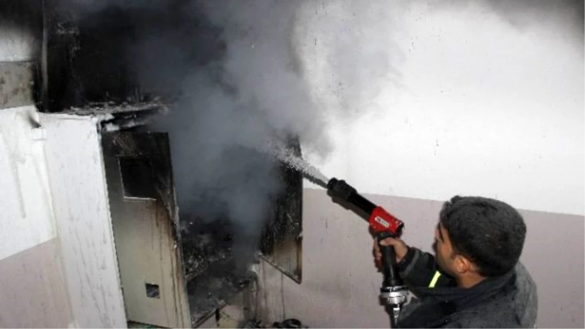 Apartman Trafosunda Yangın Çıktı