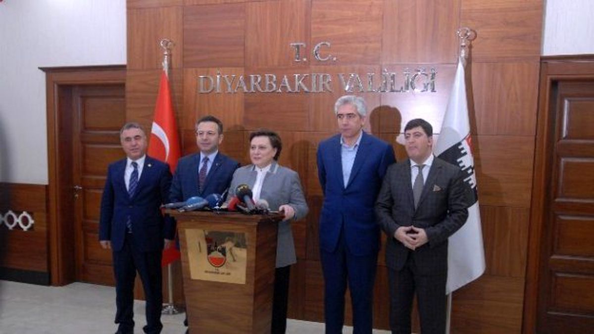 Bakan Sarı Diyarbakır\'da
