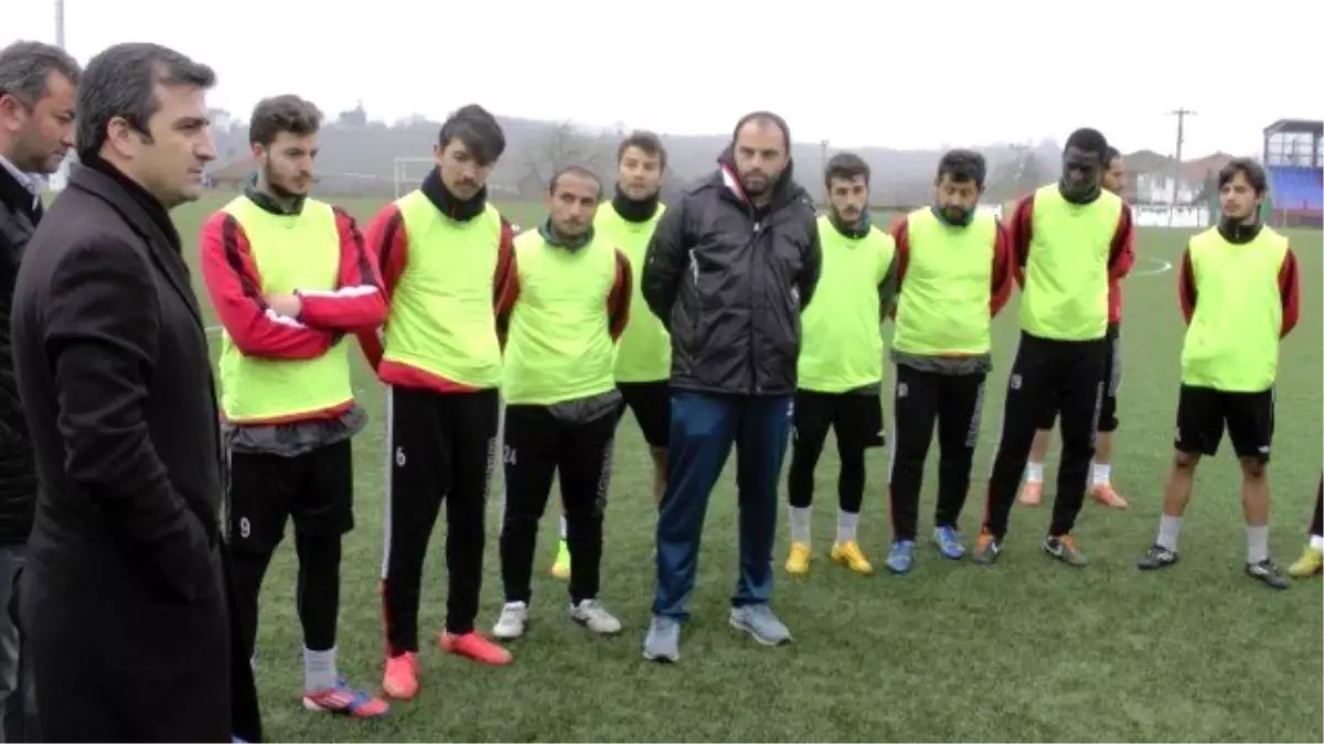 Başkan Yemenici\'den Futbolculara Destek