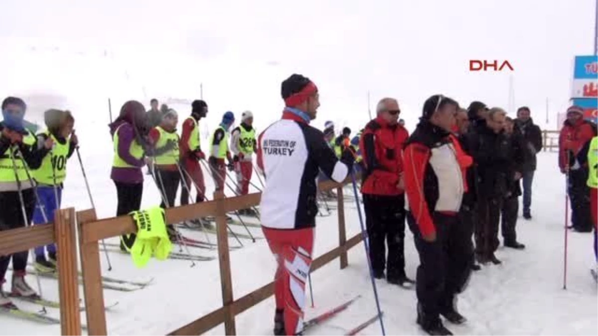 Bitlis?te \'Valilik Kupası Kayak Yarışları\' Başladı