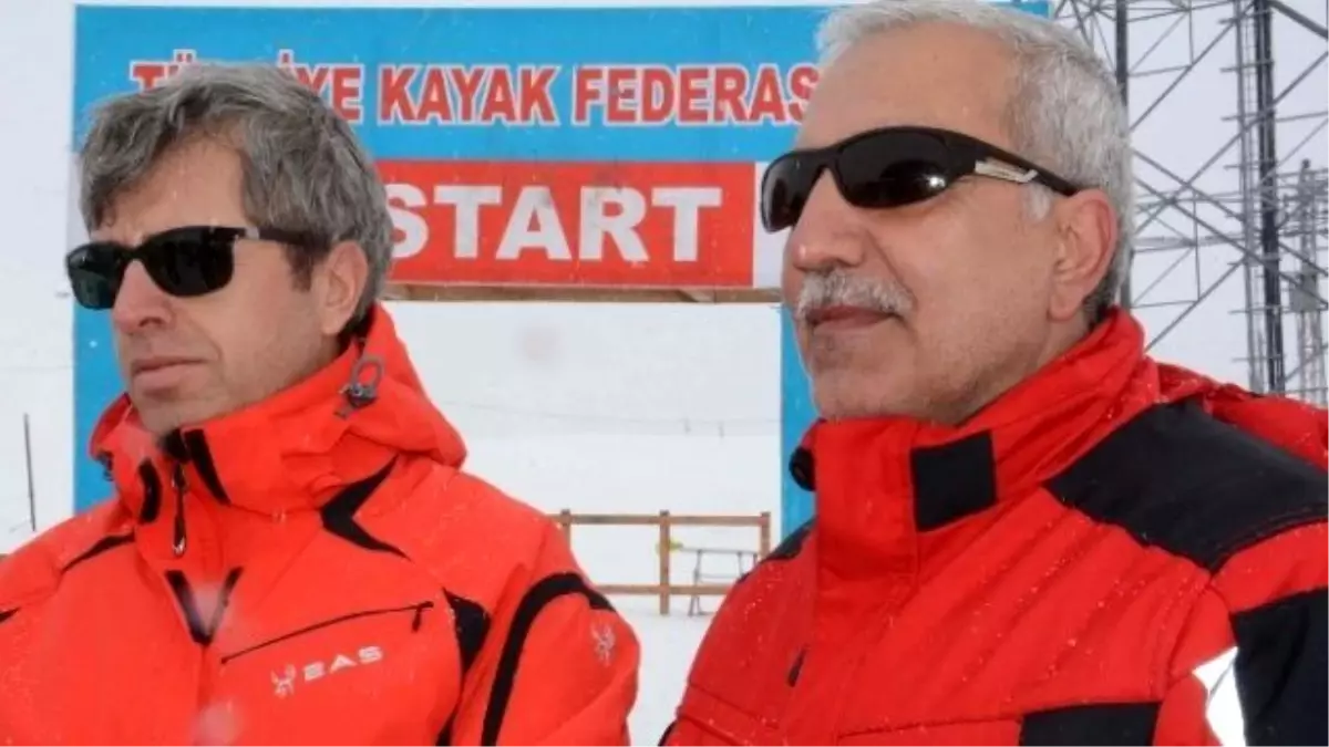 Bitlis'te Valilik Kupası Kayak Yarışması