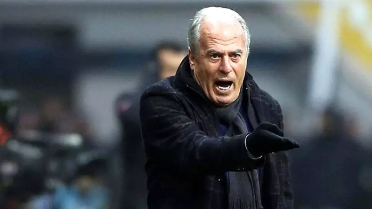 Mustafa Denizli: "Burak Yılmaz Israrla Gitmek İstedi"