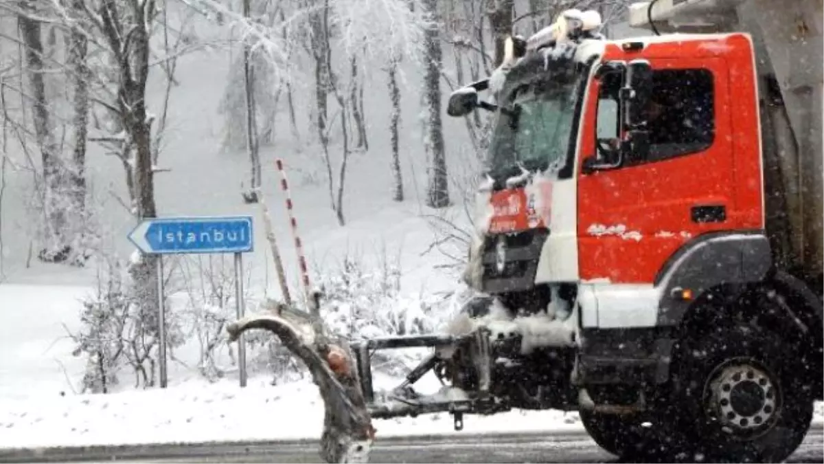 Kar, Bolu Dağı\'nda Ulaşımı Zorlaştırdı