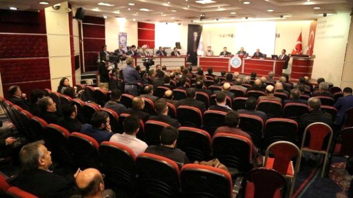 Kayseri İmar ve İnşaat Müteahhitlerine Kentsel Dönüşüm Binaları Hakkında Bilgi Verildi