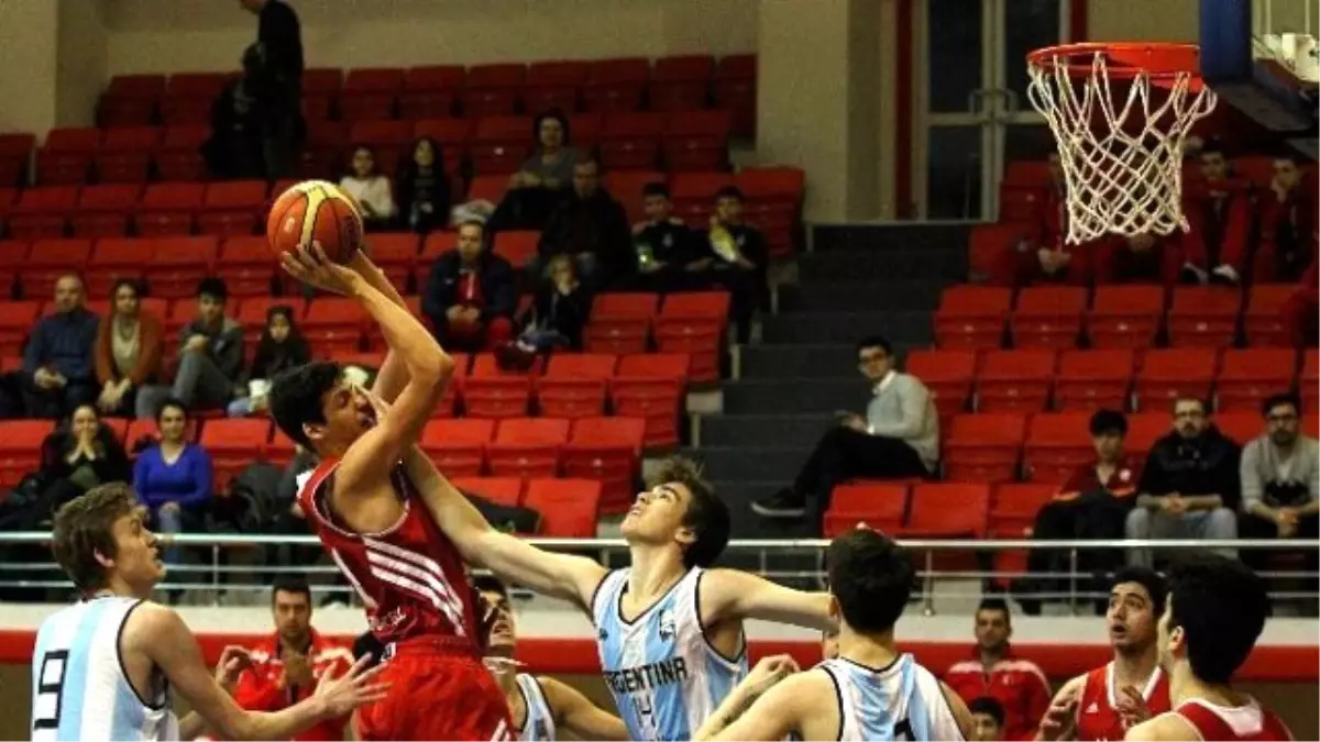 Uluslararası Yıldız Erkekler Basketbol Turnuvası