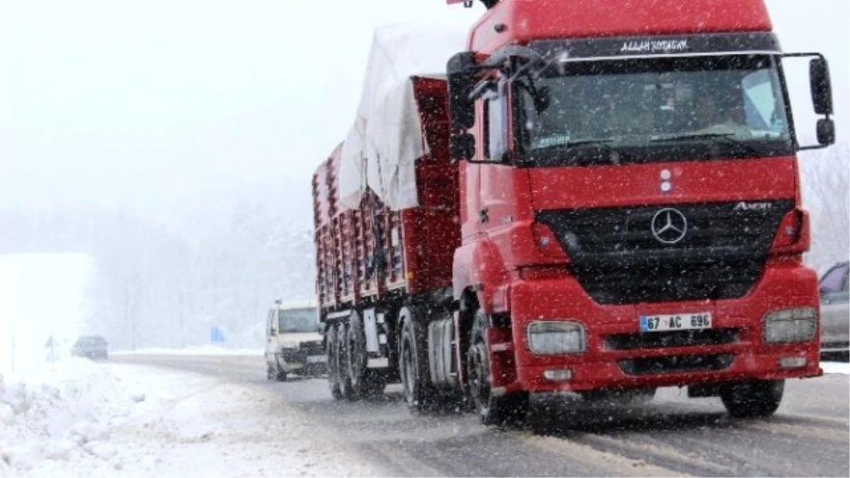 Zonguldak\'ta Kar Yağışı Etkili Oldu