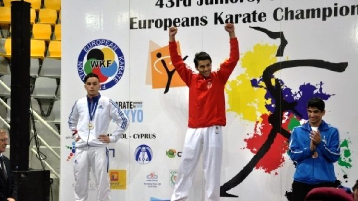 Bakan Çağatay Kılıç, Milli Karatecileri Tebrik Etti