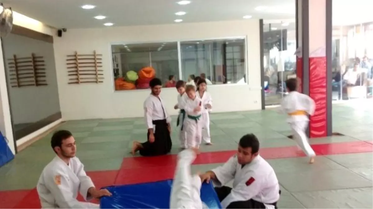 Doç. Dr. Gündoğdu: "Aikido, Beden ve Beyin Gelişimi İçin Faydalıdır"