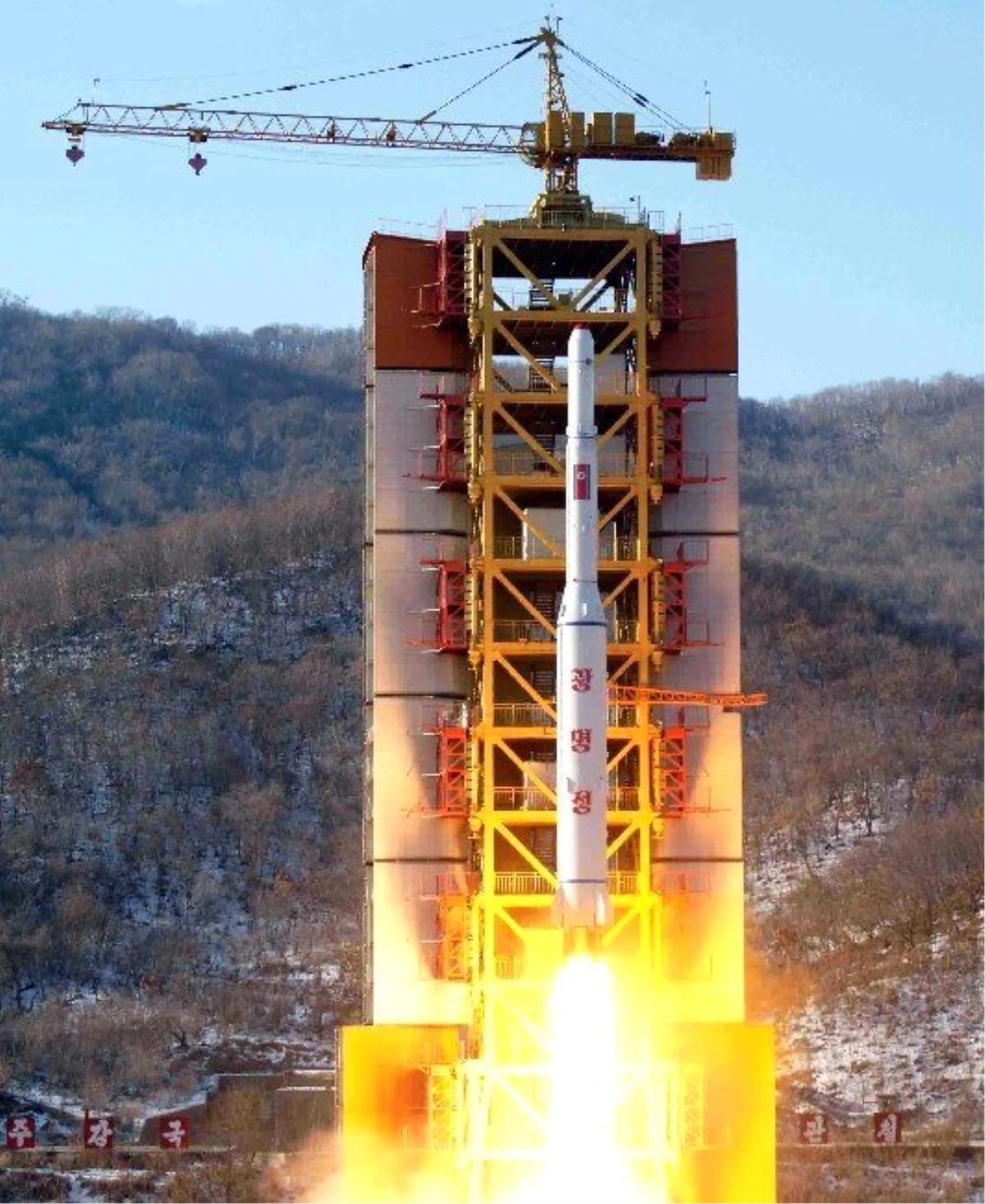 Kuzey Kore Uzun Menzilli Füze Fırlattı, Güney Kore ABD\'den Hava Savunma Sistemi Talep Etti