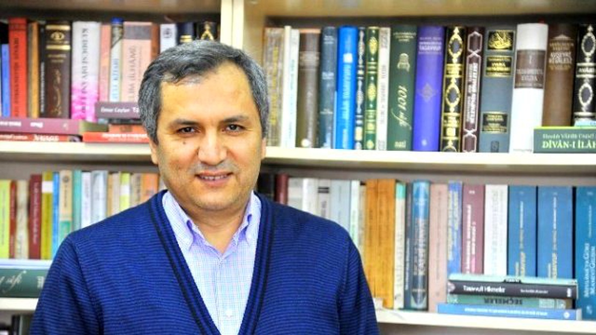 Tasavvufun ve Tarikatların Ortaya Çıkış Nedenlerini Değerlendirildi