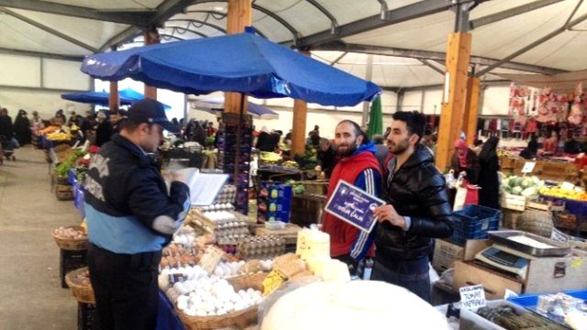 Zabıta Ekipleri Semt Pazarlarında Kontrolleri Sıklaştırdı