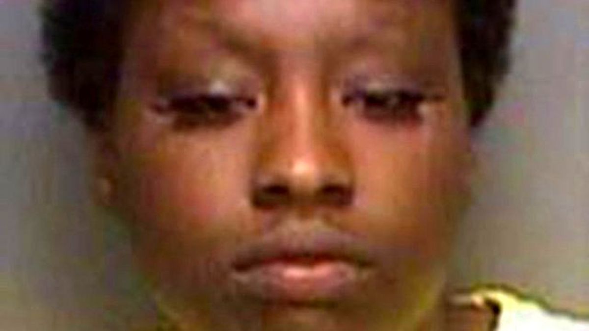 20 Yaşındaki Genç Kızın 'Çılgınca' İlişkisi Nezarette Bitti