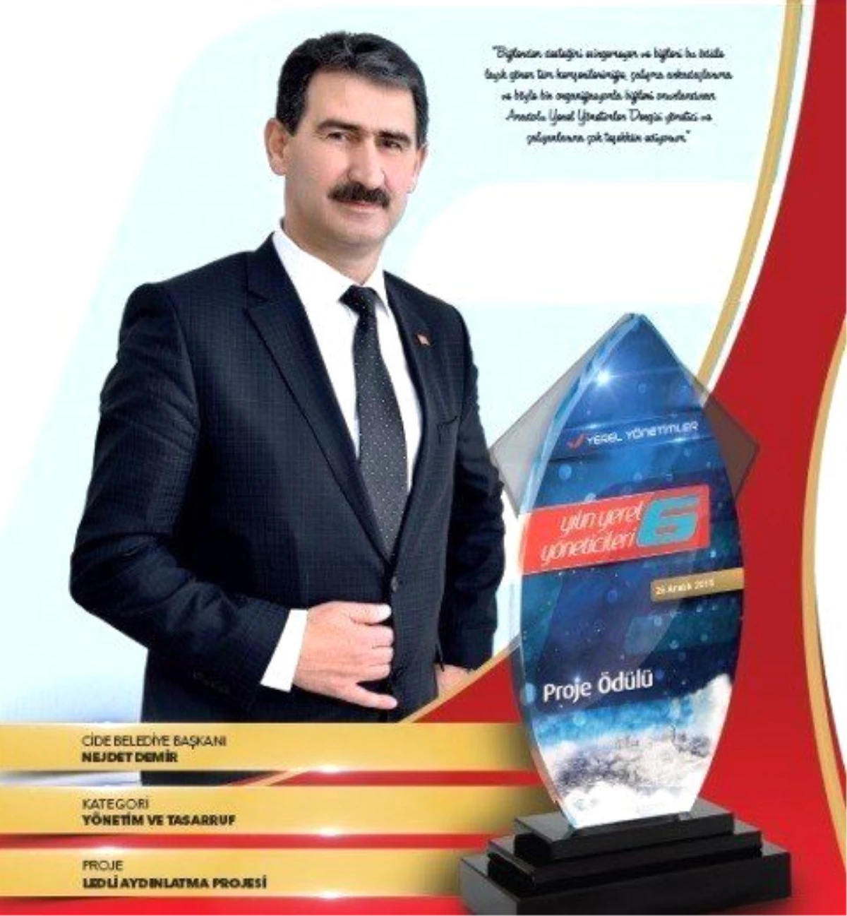 Başkan Nejdet Demir\'e Yılın Yönetici Ödülü