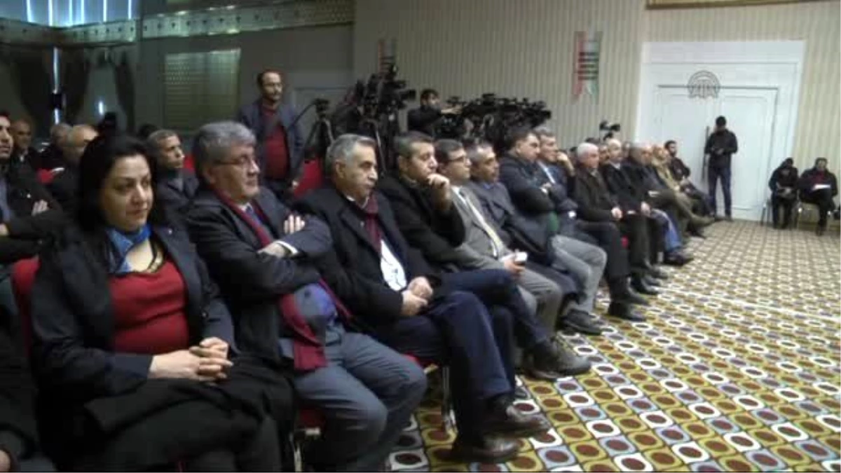 Diyarbakır\'daki "Çözüm" Konferansı