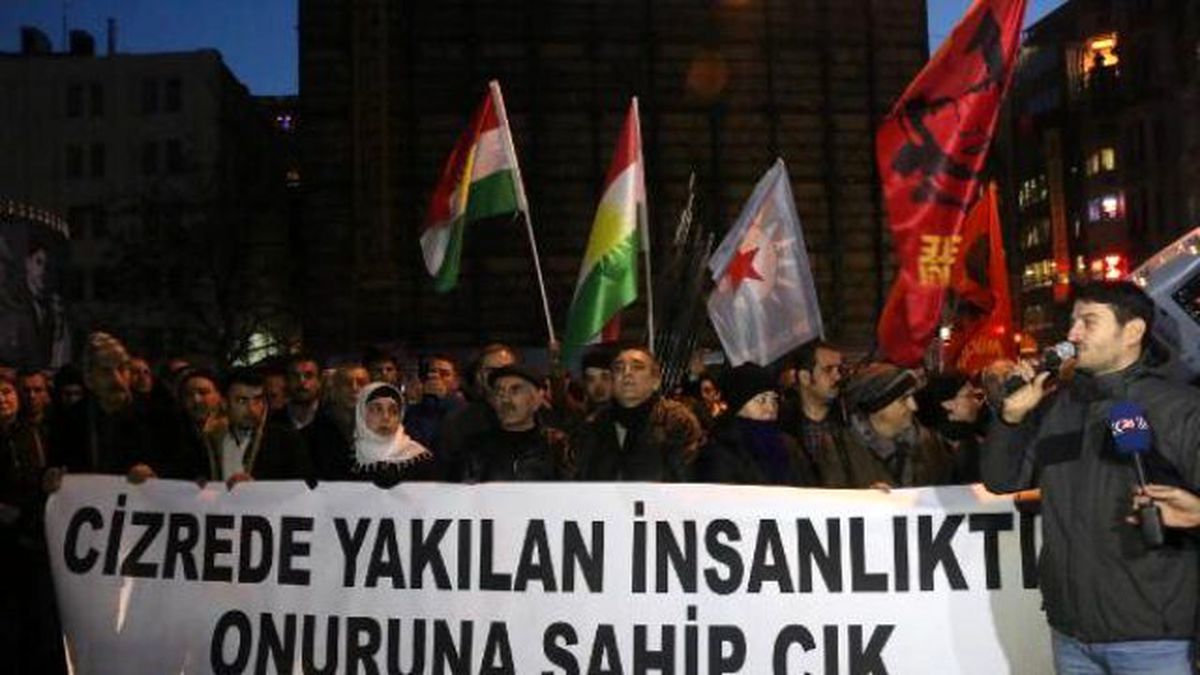 Hdp\'nin Galatasaray Meydanı\'ndaki \'Cizre\' Eylemine Polis Müdahalesi