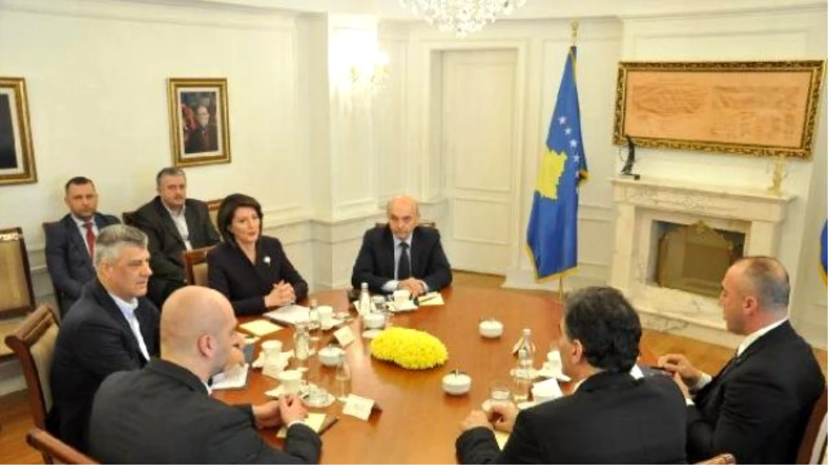 Kosova Cumhurbaşkanı ve Siyasi Parti Liderleri Arasında Yapılan Görüşmeden Anlaşma Çıkmadı