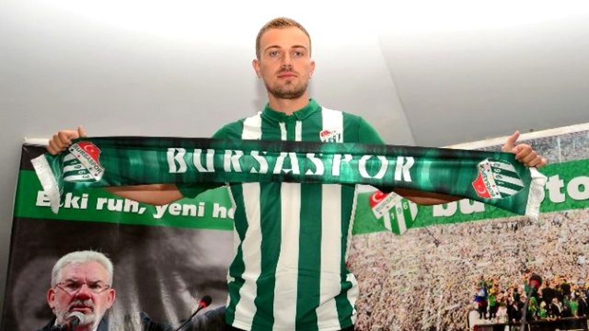 Mert Günok Kalesinde Güven Vermiyor