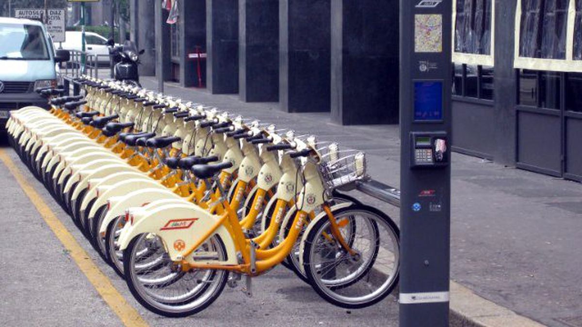 Milano'da İşe Bisikletle Gelene Para Verilecek