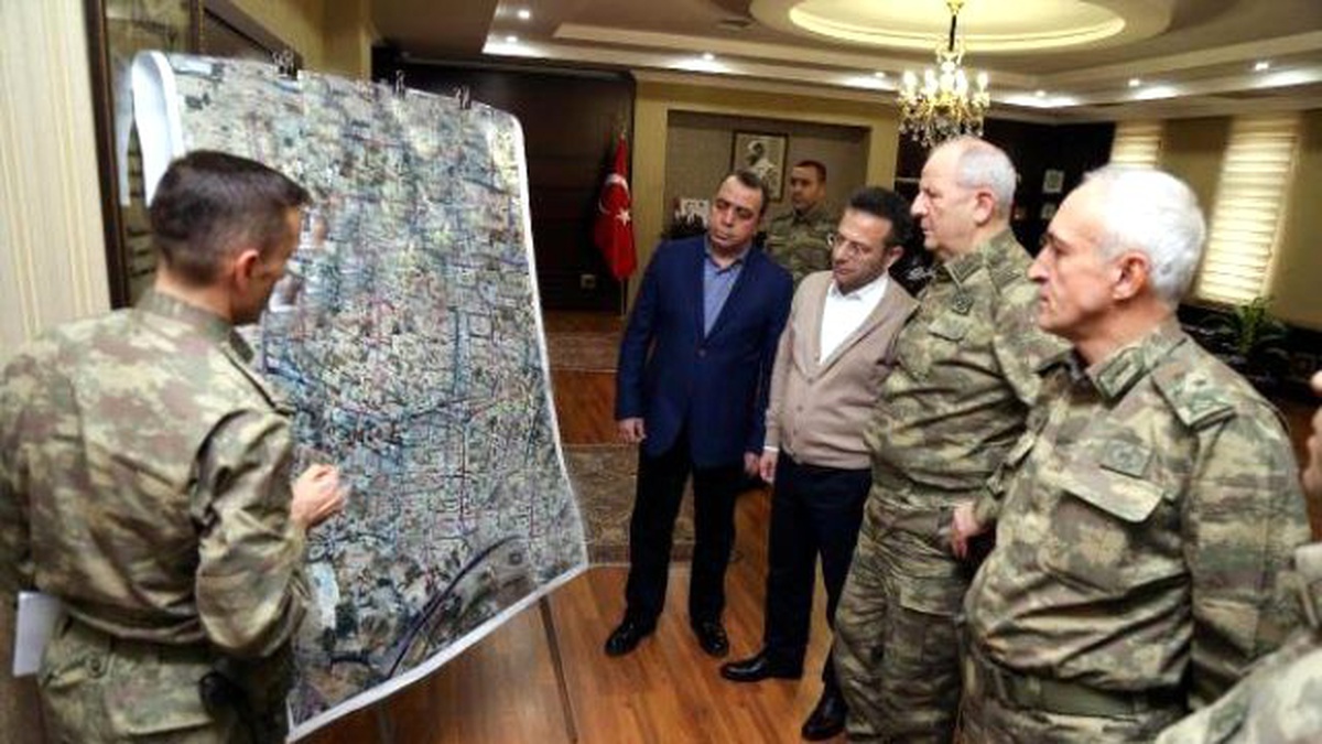 Orgeneral Huduti, Sur Kriz Yönetim Merkezi\'ni Ziyaret Etti