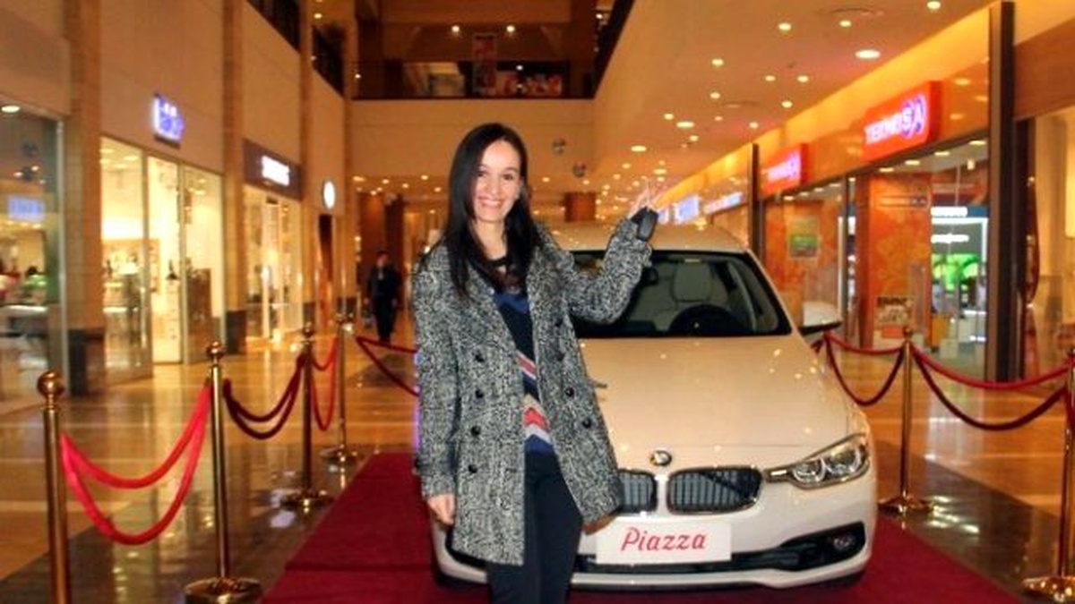 Piazza\'nın Hayalleri Süsleyen Otomobili Sahibiyle Buluştu