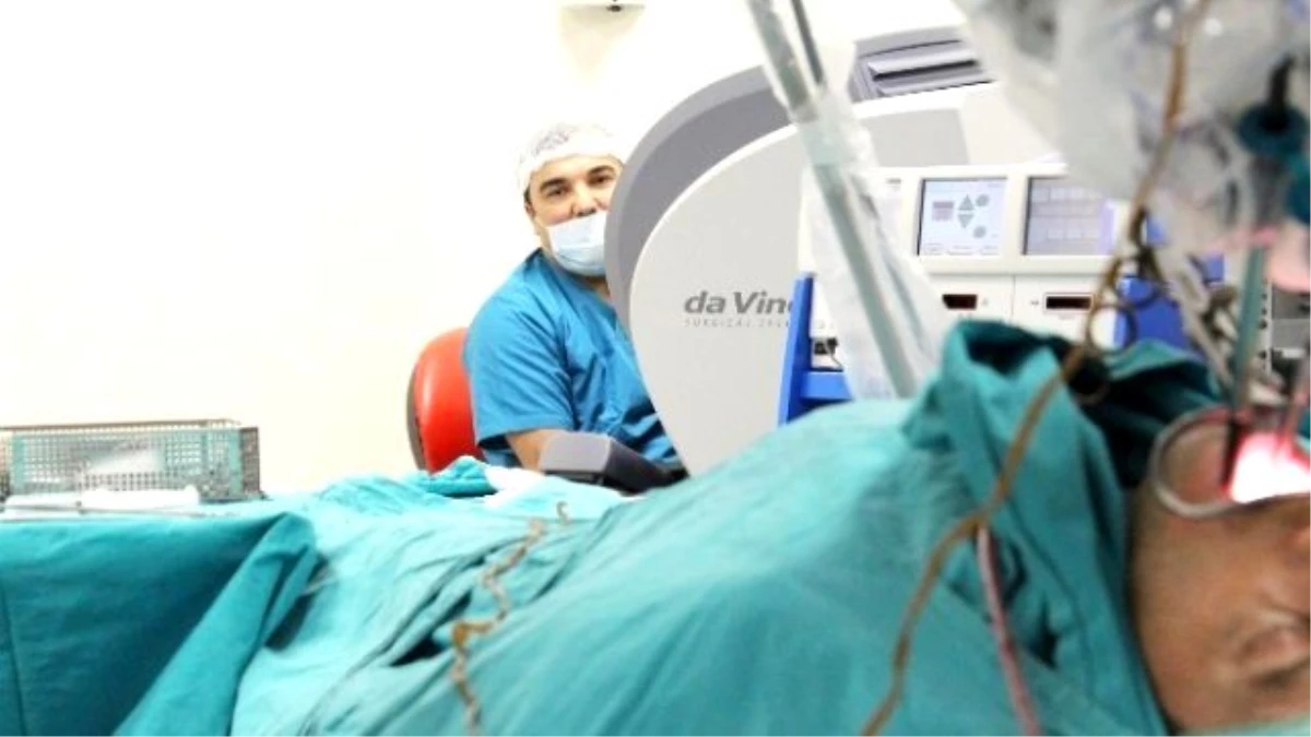 Robot Cerrahi ile Ağız İçi Kanser Ameliyatı