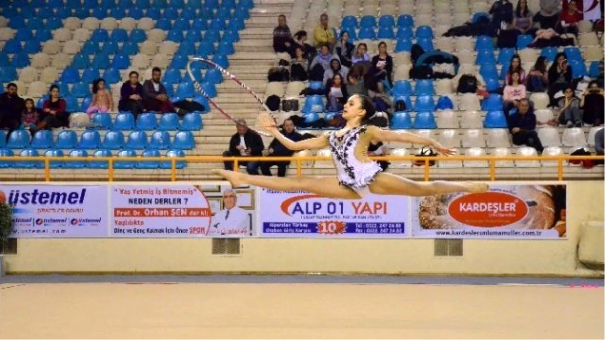 Adana\'da Ritmik Cimnastik Grup Müsabakaları Tamamlandı