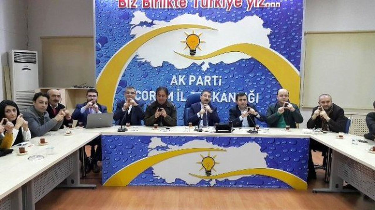 AK Parti Çorum İl Başkanlığı\'nda İşaret Dili Kursu Açıldı