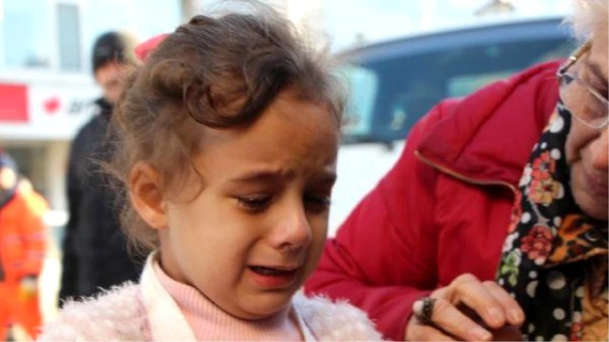 Anne ve Babasını Kaybeden Iraklı Çocuk İçin Vatandaşlar Seferber oldu!