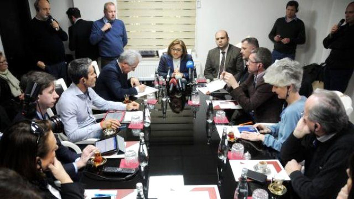 Avrupa Parlamentosu Üyelerinden Fatma Şahin\'e Ziyaret