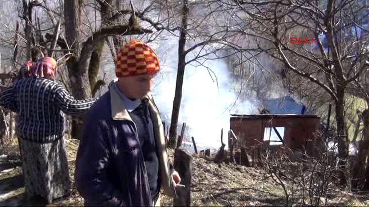 Bartın\'da Tek Katlı Ev Yandı, Yaşlı Kadın Öldü