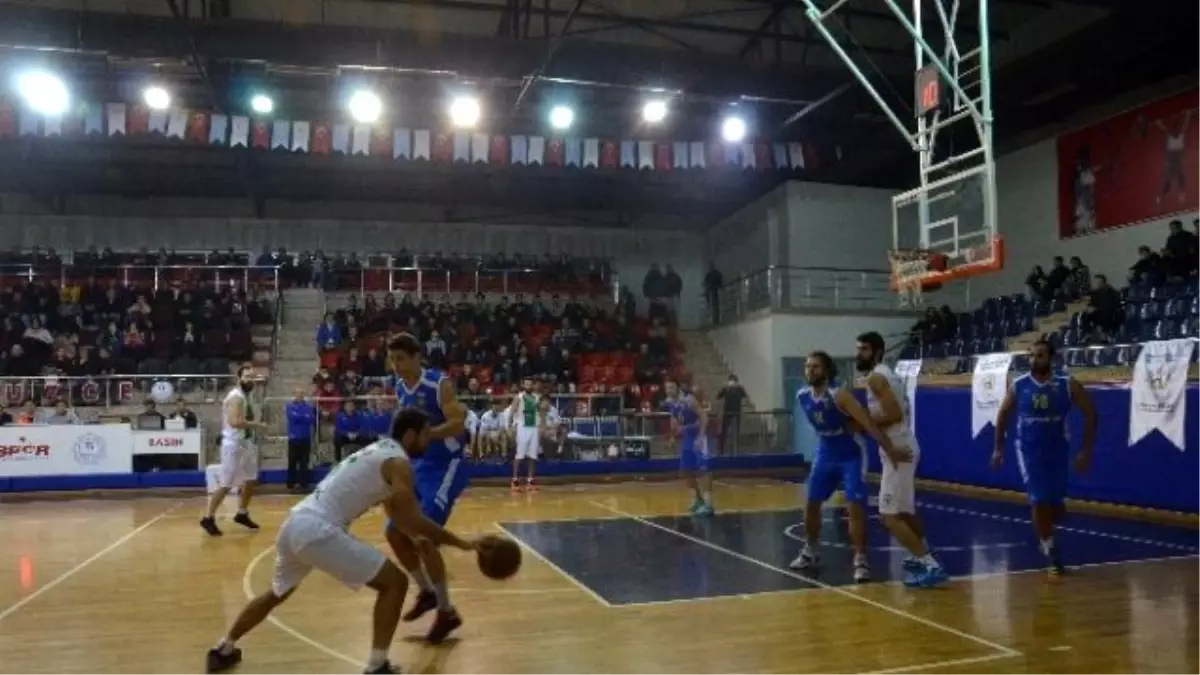 Basketbolda Denk Kuvvetlerin Maçı