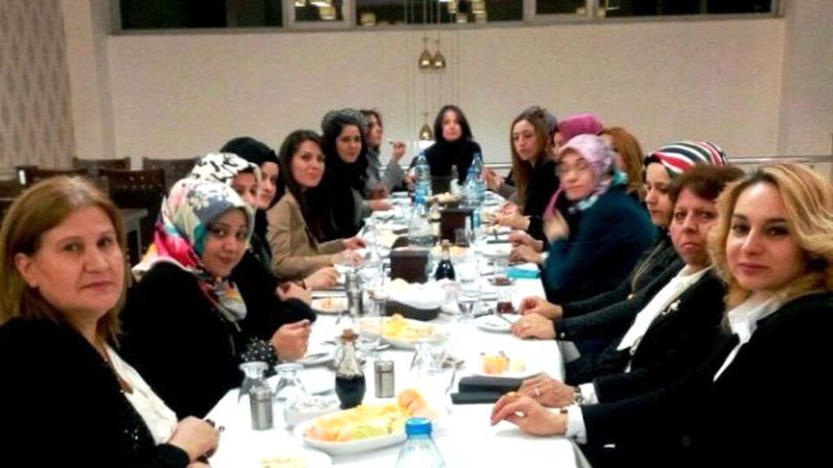 Burç Yöresini Kalkındırma Derneği Kadın Kollarından Toplantı