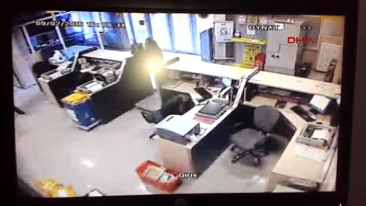 Şavşat PTT Şubesi\'nde Soygun
