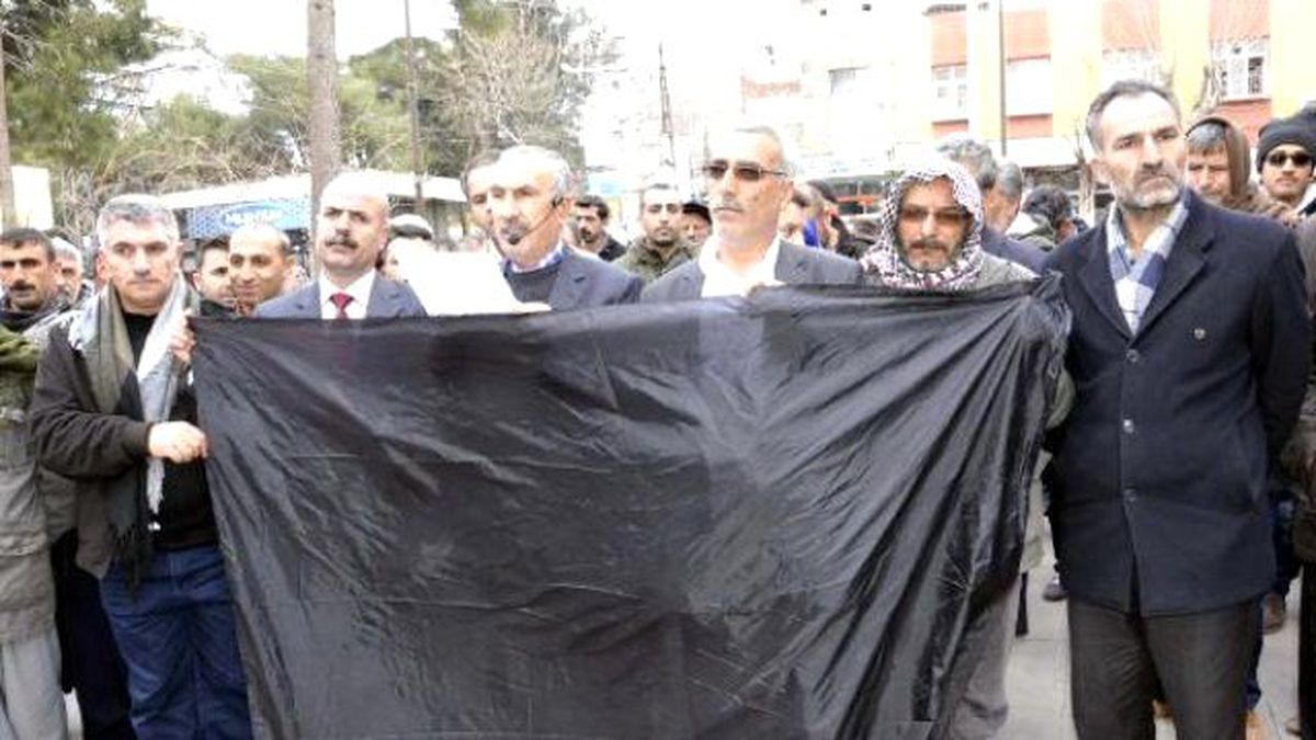 Siverek\'te Hdp\'lilerden Protesto