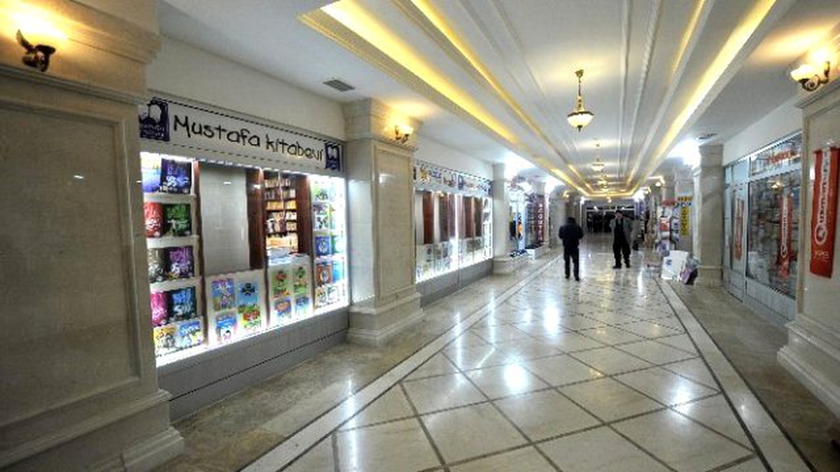 Yenilenen \'Zafer Çarşısı\' Faaliyete Geçti