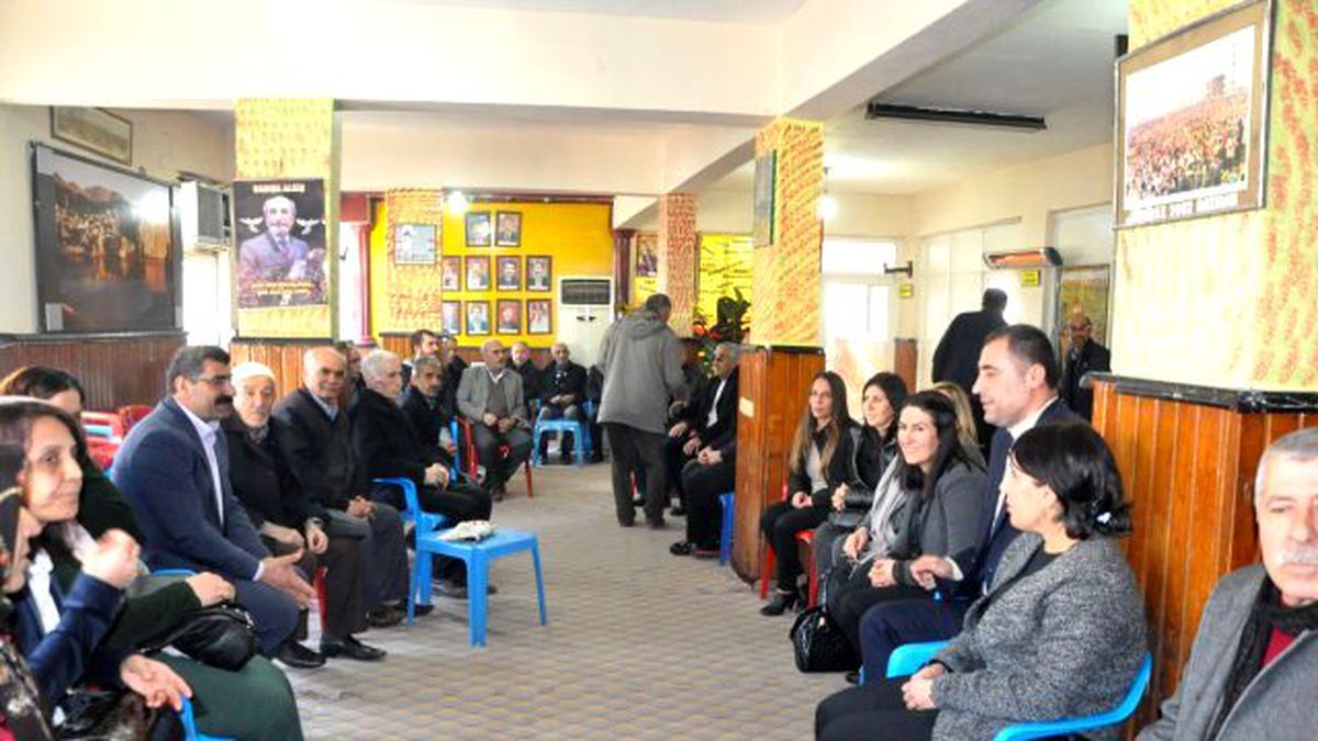 Batman Belediye Eski Eşbaşkanlarından, DBP\'ye Ziyaret