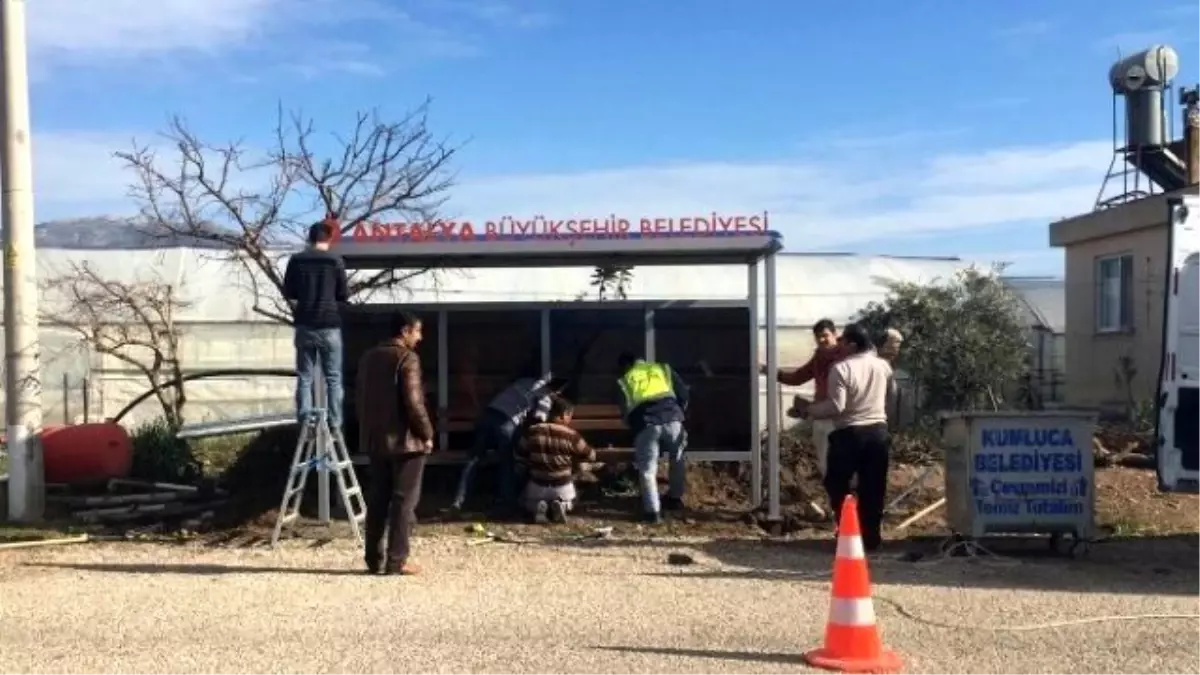 Büyükşehirden Kırsal Mahallelere Otobüs Durağı