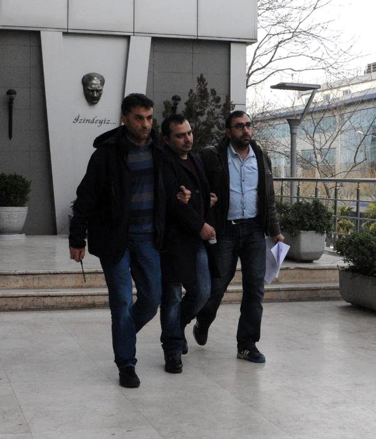 Dolandırıcı Sahte Gümrük Muhafaza Memuru Yakalandı