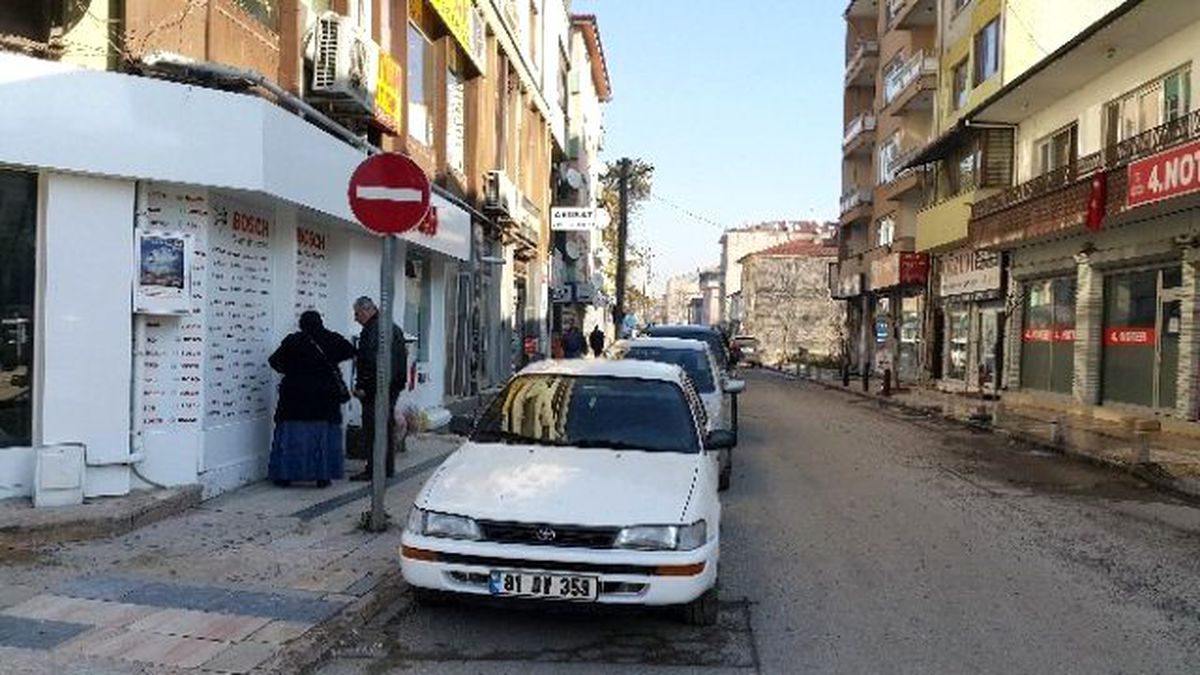 Düzce\'de Tek Yön Uygulaması Devam Ediyor