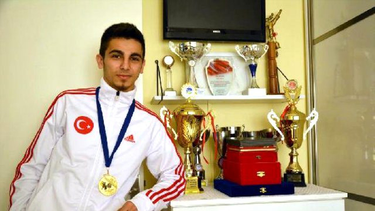 Gebzeli Eray\'ın Gözü Karatede Olimpiyat Şampiyonluğu