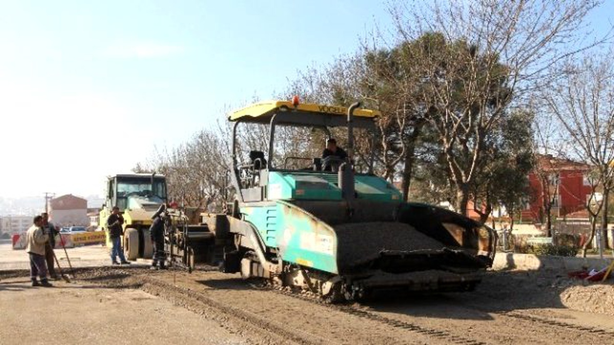 Topçular Köprülü Kavşağı Bağlantı Yollarında Çalışma Devam Ediyor