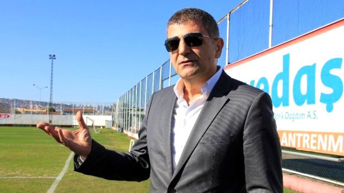 Zeren: "Mağlubiyetler Samsunspor\'un Başını Yere Eğmez"