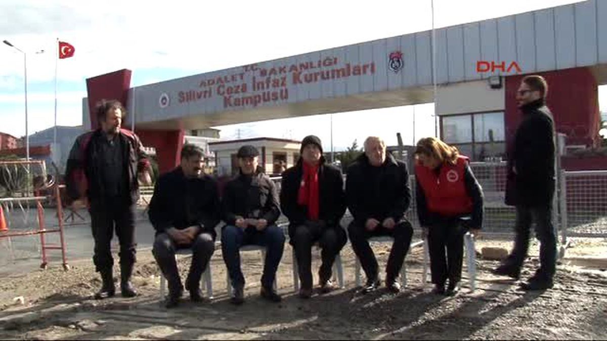 Disk Başkanı Kani Beko ve Yurtdışından Gelen Sendika Temsilcileri "Umut Nöbeti"Nde