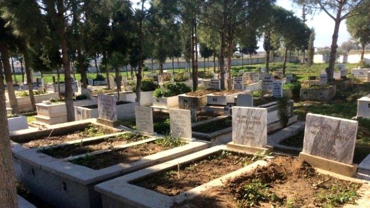 Efeler Belediyesi Mezarlıkların Çehresini Değiştiriyor