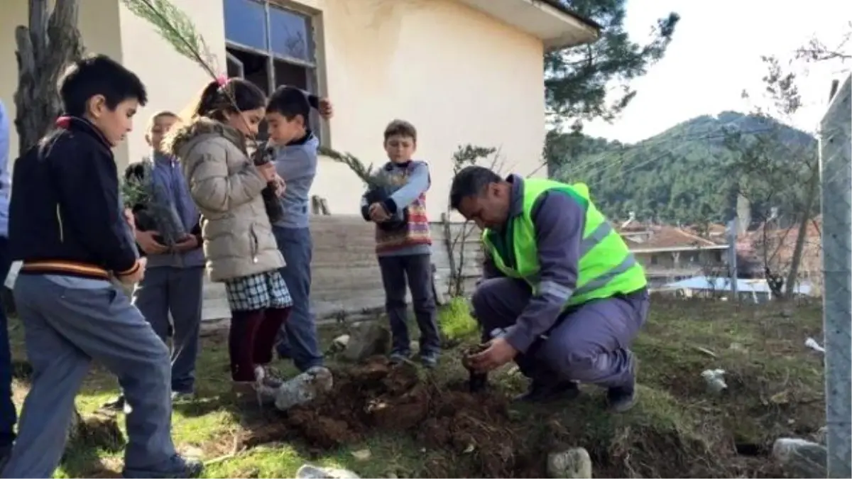 Gözleme İkramlı Fidan Dikimi